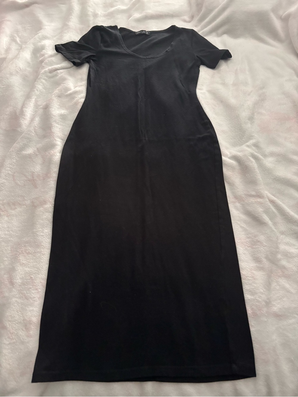 Popular Basics Black Short-Sleeve Scoop Neck Midi Bodycon Dress